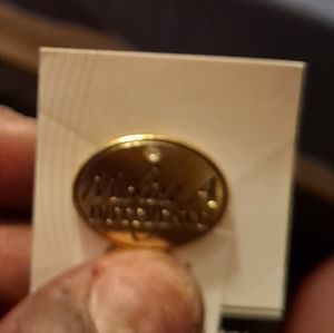Pin